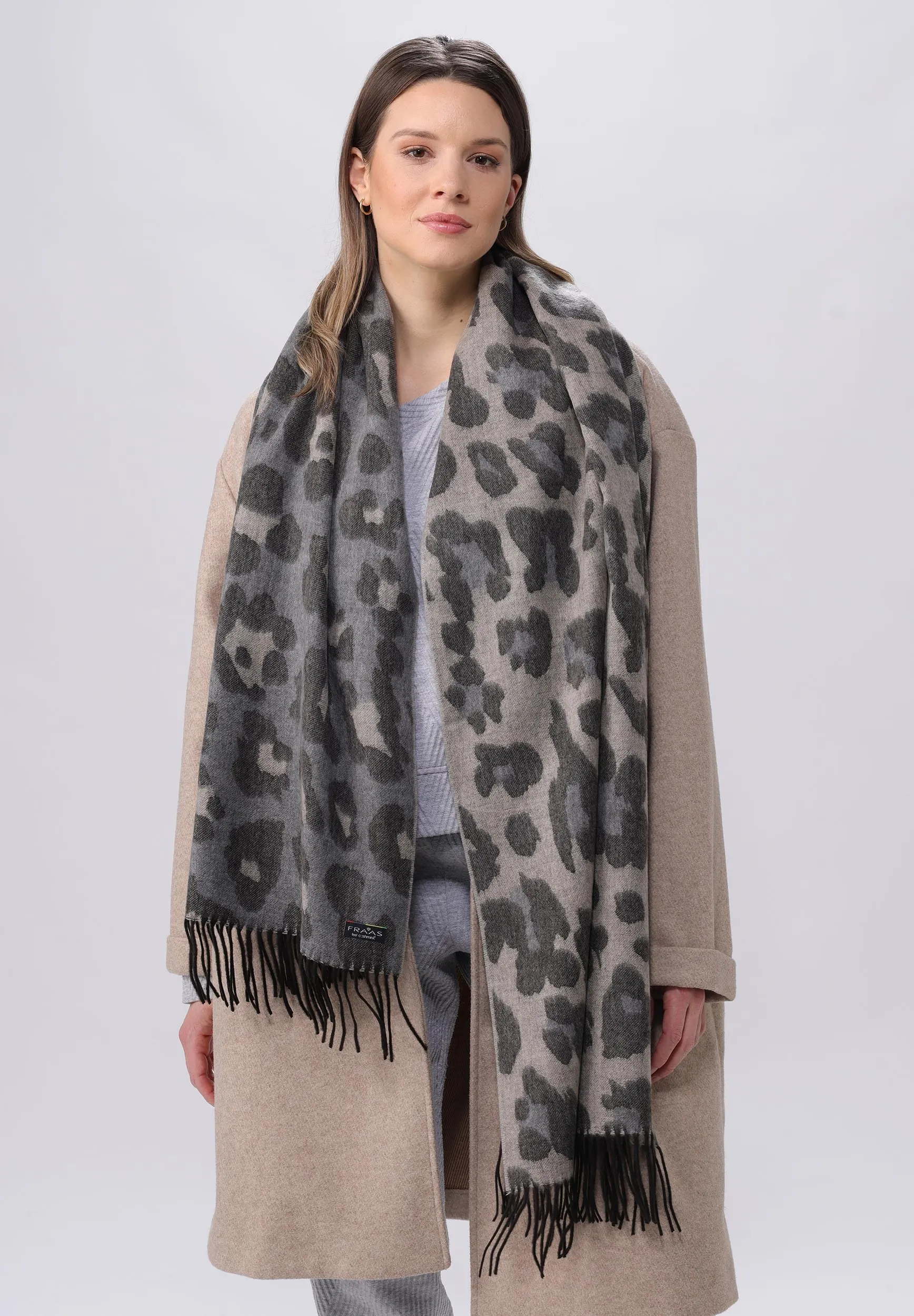 Multi Leo Oversized Cashmink® Scarf