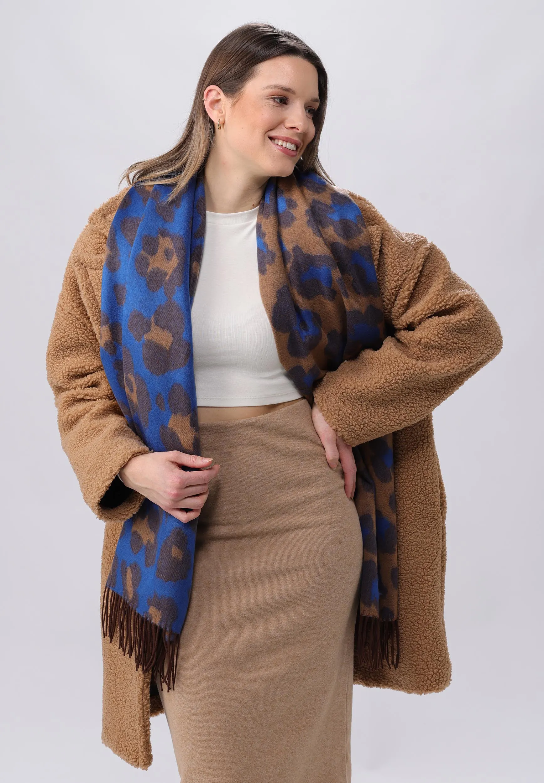 Multi Leo Oversized Cashmink® Scarf