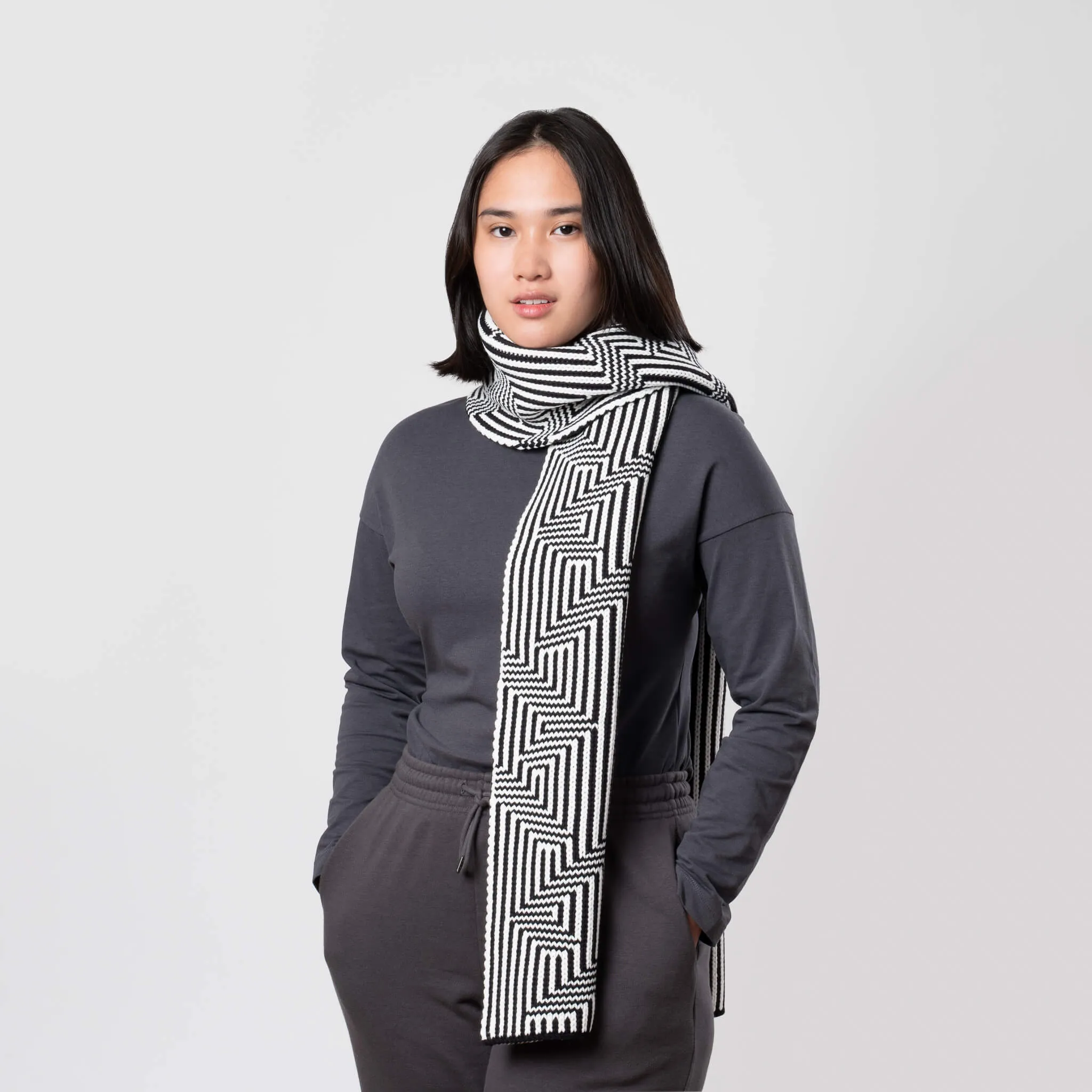 Optical Stripe Big Knit Scarf