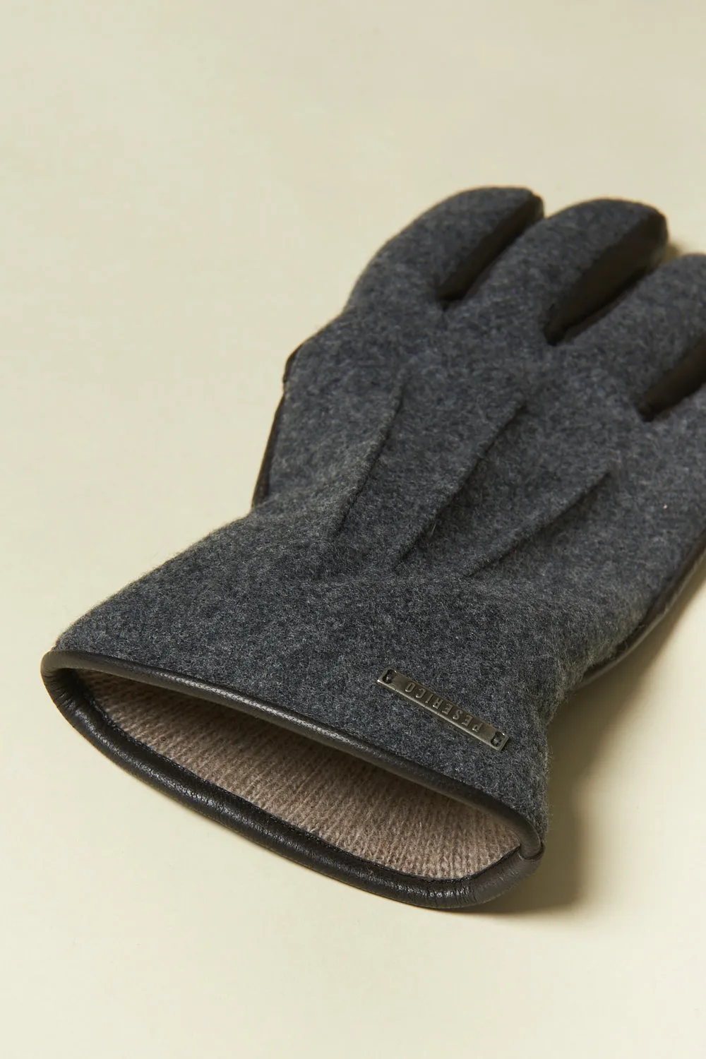 Real leather, wool and cashmere gloves